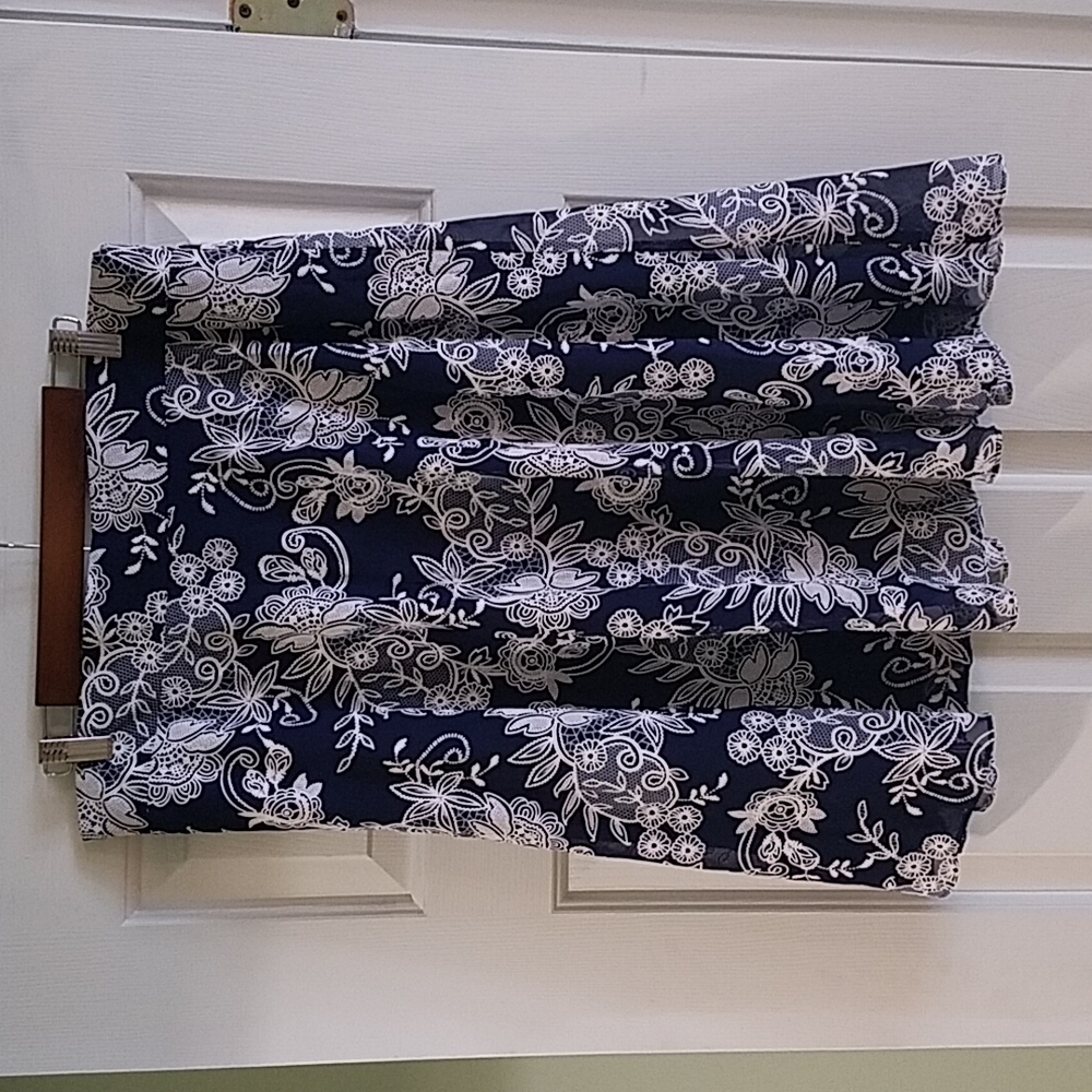 ROZ & ALI skirt, size XL